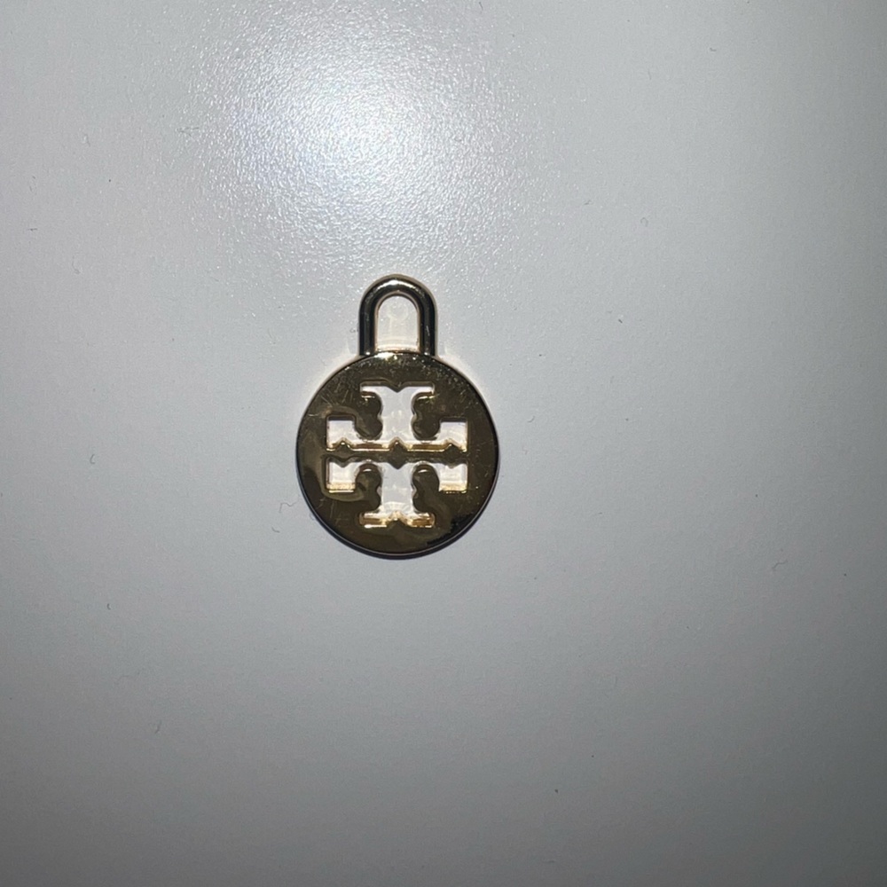 Tory burch pendant